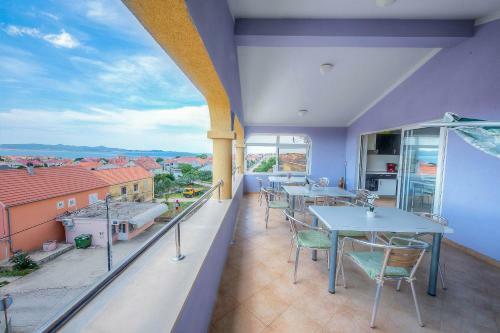 Hostal Mareta Guesthouse