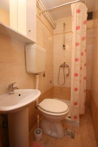 Apartments By The Sea Umag - 2522
