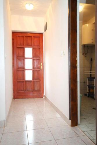 Apartment Novalja 9335c