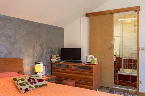 Hostal Guesthouse Ivona