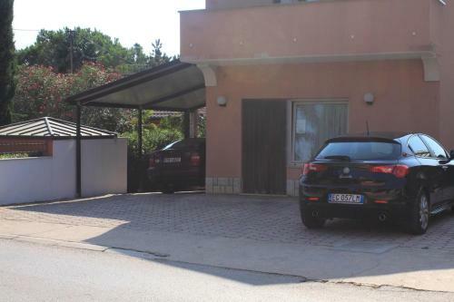 Apartment Zambratija 6997a