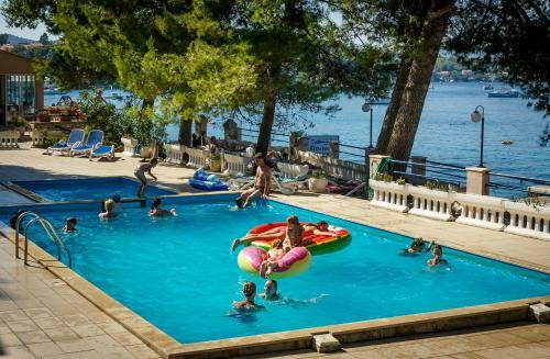Lumbarda Resort Apartment