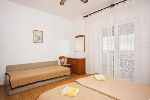 Apartments With A Parking Space Hvar - 5719
