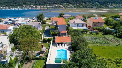 Apartment Supetarska Draga - Donja 2019a