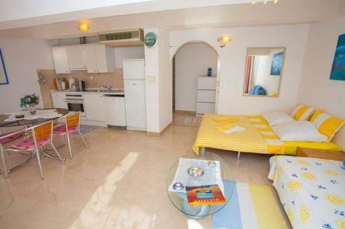 Apartments Villa Jarak