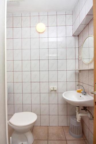 Apartments With A Parking Space Gradac (Makarska) - 5198