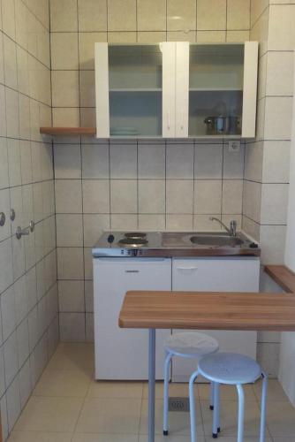 Apartments With A Parking Space Gradac (Makarska) - 5198