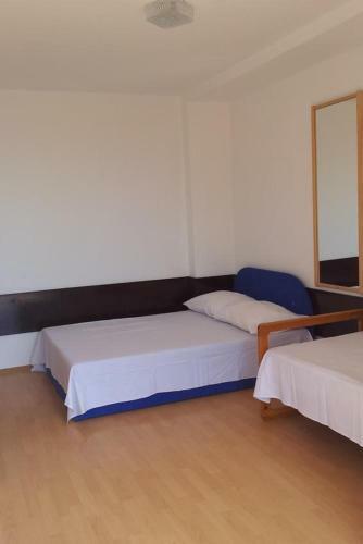 Apartments With A Parking Space Gradac (Makarska) - 5198