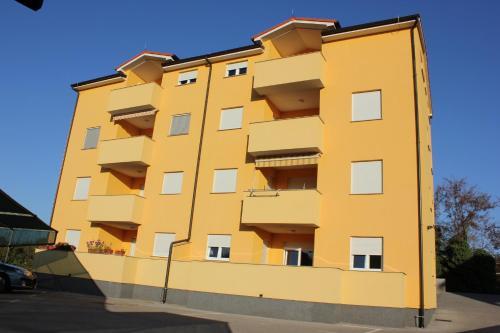 Apartments David