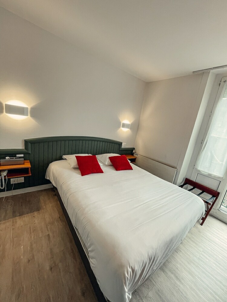 Garden Hotel