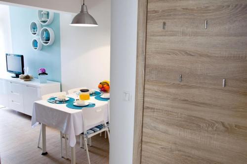 Apartments With A Parking Space Vrbnik (Krk) - 5392
