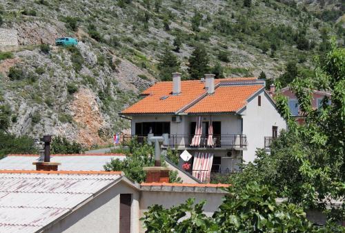 Apartments With A Parking Space Senj - 5562