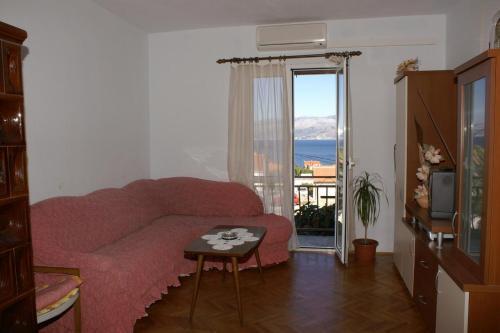 Apartments With A Parking Space Supetar (brac) - 2840