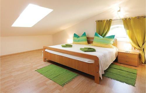 Four-bedroom Apartment Bunarska 06