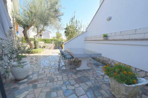 Apartments Gacina