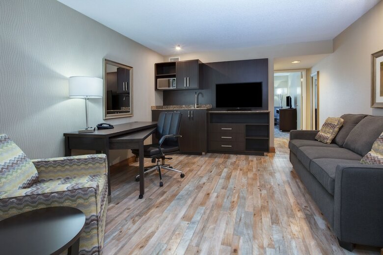Hotel Lakeview Inn & Suites Frederiction