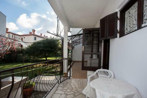 One-bedroom Apartment In Rovinj Viii