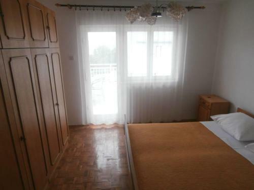 Apartment Leomir
