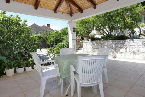 Apartments With A Parking Space Lumbarda (korcula) - 4473