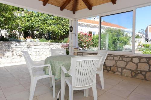 Apartments With A Parking Space Lumbarda (korcula) - 4473