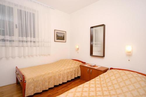 Apartment Arbanija 1124a