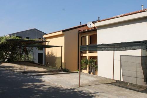 Apartments With A Parking Space Ravni (labin) - 7613