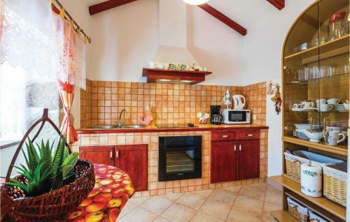 Holiday Home Sveti 06
