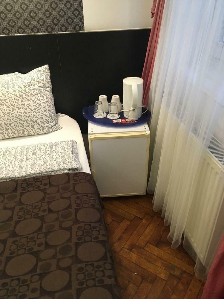 Residencia Europa Centerpoint Guesthouse