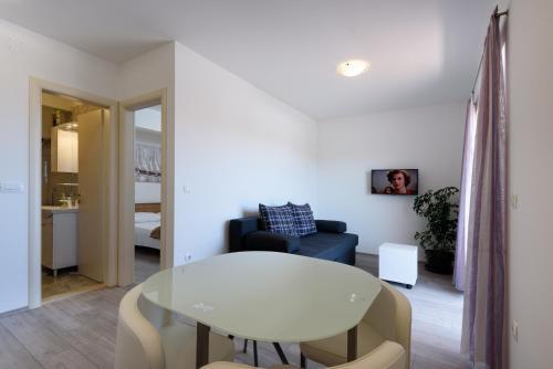 Apartments Robi