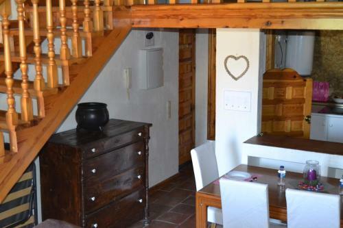 Apartamentos Cuevas Del Escardillo