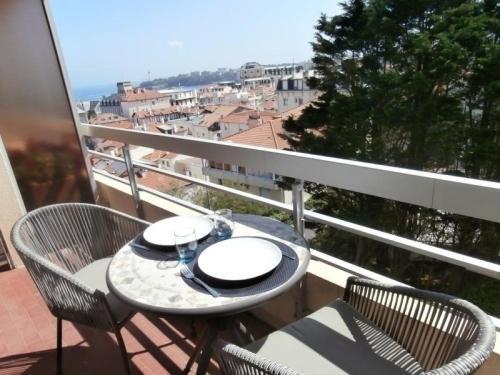 Rental Apartment Corsaires 2