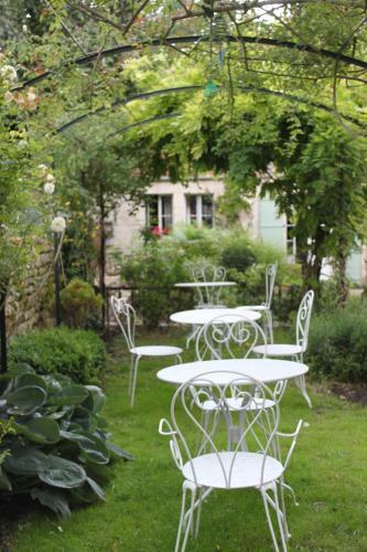 Bed & Breakfast C�t� Jardin - Chambres D'h�tes