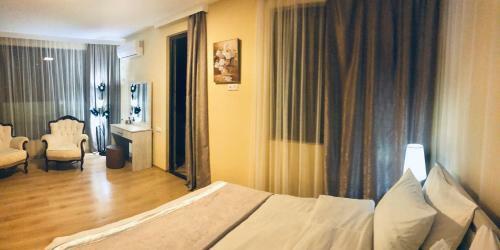 Hostal Holiday House Green Cape Batumi