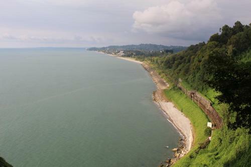 Hostal Holiday House Green Cape Batumi