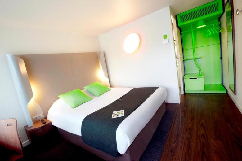 Hotel Campanile Clermont-ferrand ~ Riom