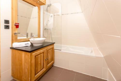 Apartamentos Le Paradis 18 & 18b Appts