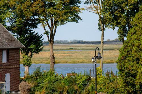 Hostal Ch�teau Du Romerel - Baie De Somme