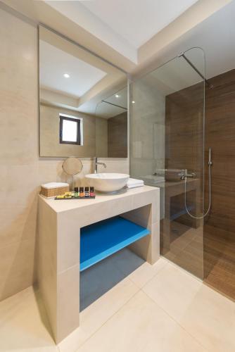 Hotel Elimnion Resort