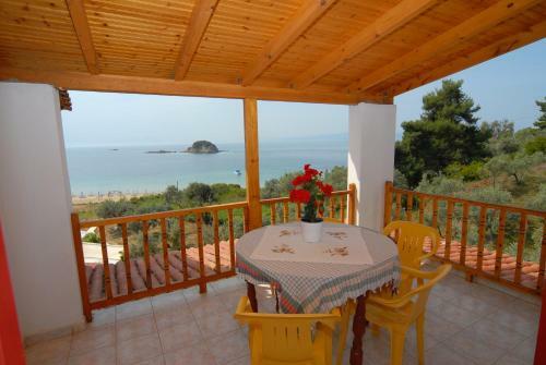 Aparthotel Villa Zaharo And Lilian Apartments