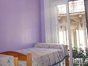 Hostal Downtown Mate Hostels