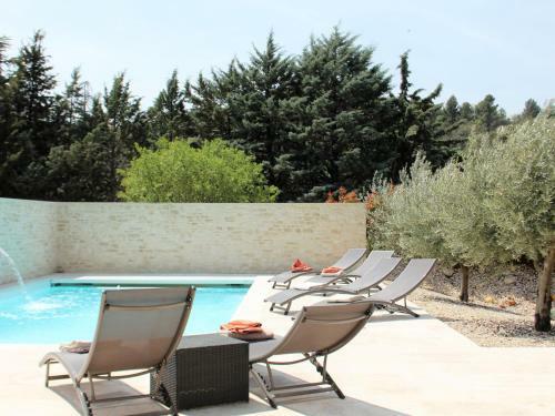 Luxurious Villa In Luberon With Private Swimming Pool