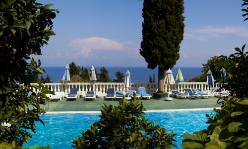 Aparthotel Andromaches Holiday Apartments