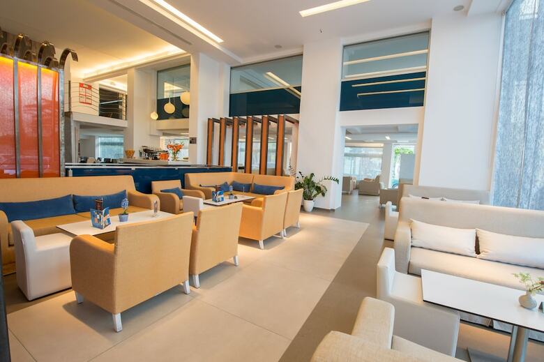 Astron Hotel
