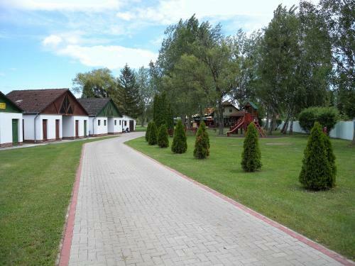 Apartment In Balatonbereny/balaton 18075