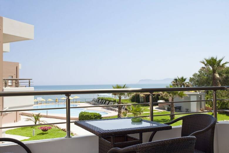 Phaedra Hotel