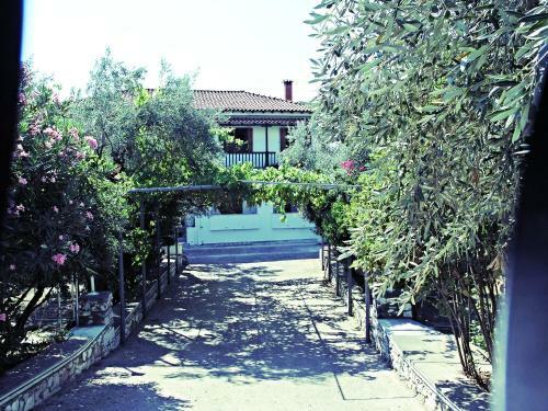 Hostal Naftilos Skiathos