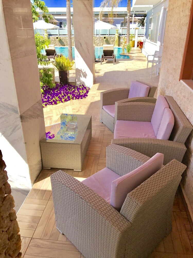 Paradice Hotel Luxury Suites