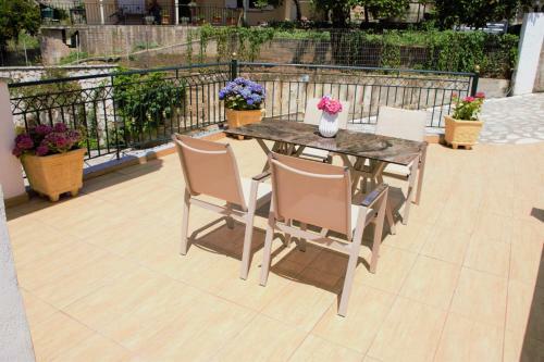 Apartamento Villa Thomas Nakas