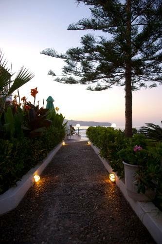 Aparthotel Kristall Suites