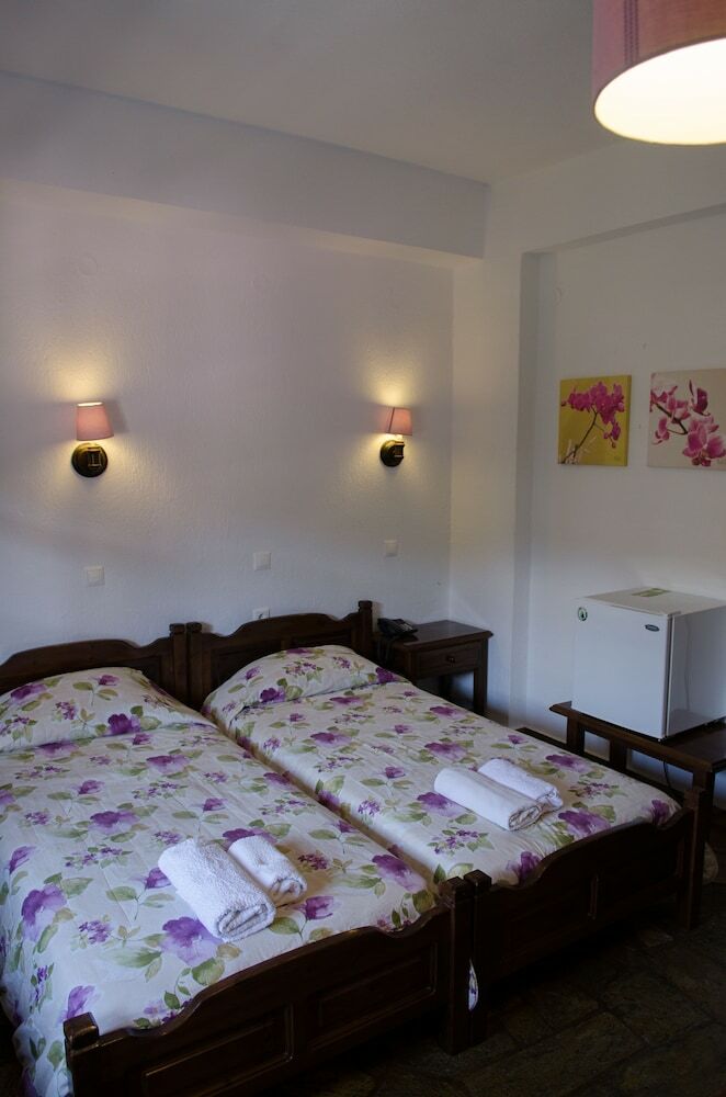 Elli Hotel